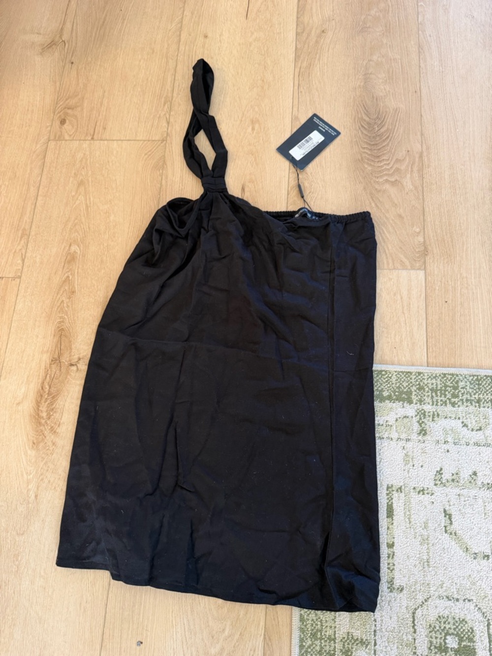 PrettyLittleThing Black Halter Tie Neck Top